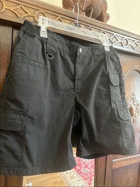 Womens Black Cargo Shorts - Classic Utility Style